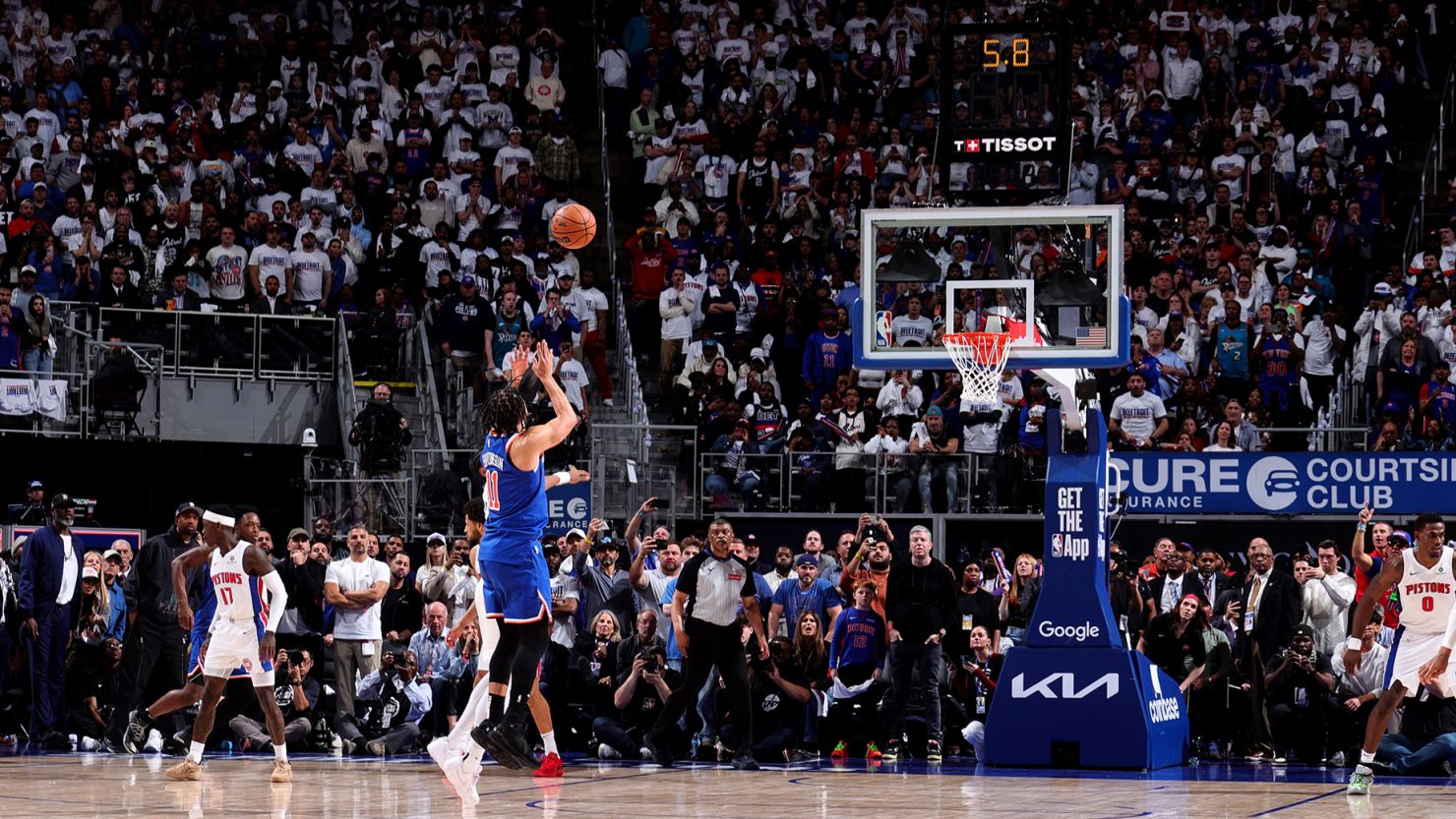 Jalen Brunson hit a go-ahead 3-pointer with 4.3 seconds left