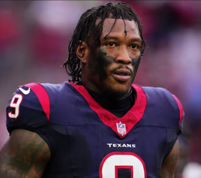 The Texans placed the tight end on injured reserve with what appeared to be a lower leg or knee injury.