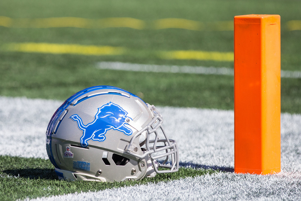 Lions helmet next to pylon