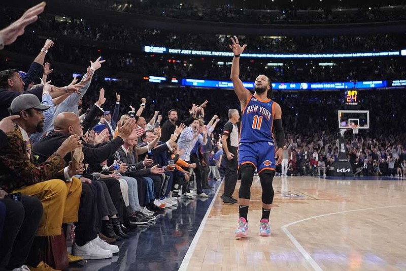 Knicks dominate Pacers in Game 5