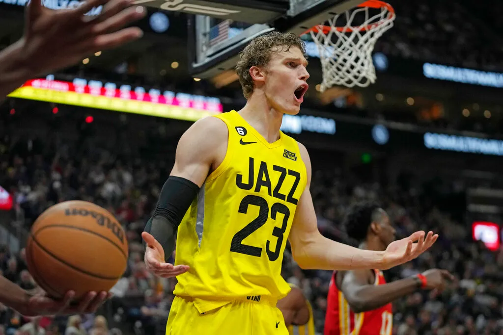 Lauri Markkanen signs a five-year $238 million contract extension with the Jazz