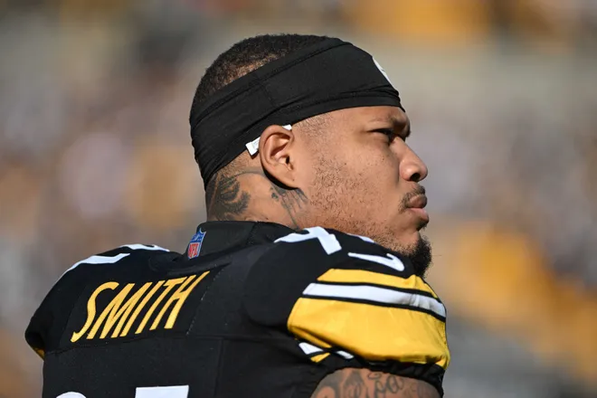 Former Steelers OLB Preston Smith